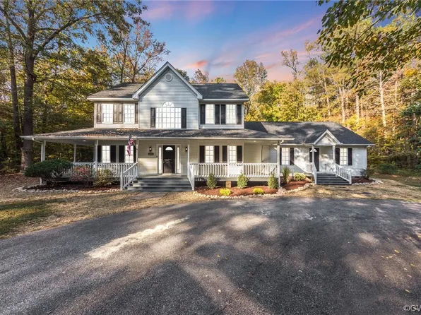 6991 Seawell Ave, Gloucester, VA 23061