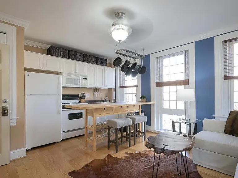 2136 O St NW #3 — Photo 2