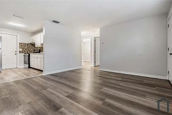 1707 E Idell St #A — Photo 13