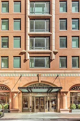 Sold by Sotheby's International Realty | media 9