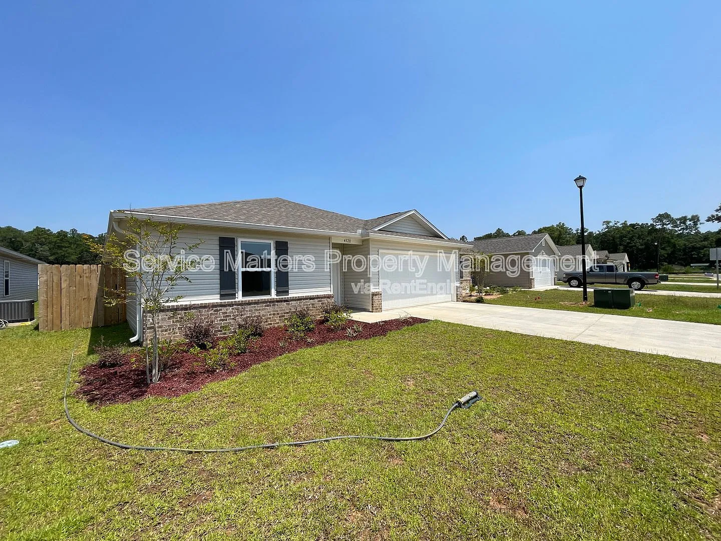 3 bed, 2.0 bath, 1516 sqft, $1,900 — Photo 2