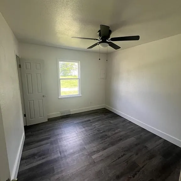 856 Walnut St — Photo 6