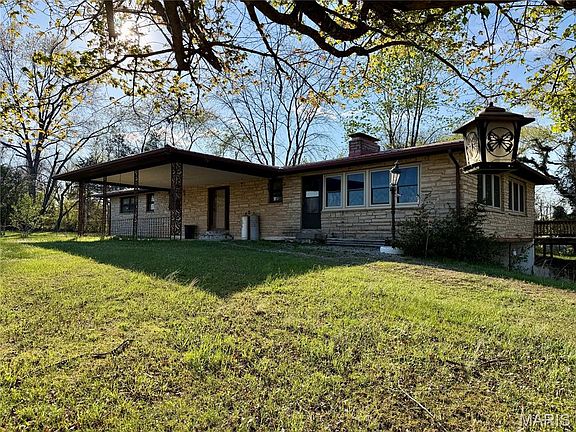 3rd image of 159 County Road 4124