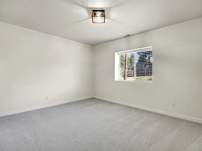 928 Graywoods Trce — Photo 34