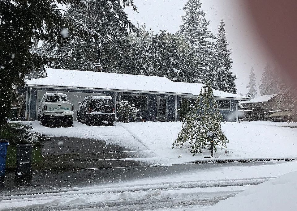 April Snow 2022