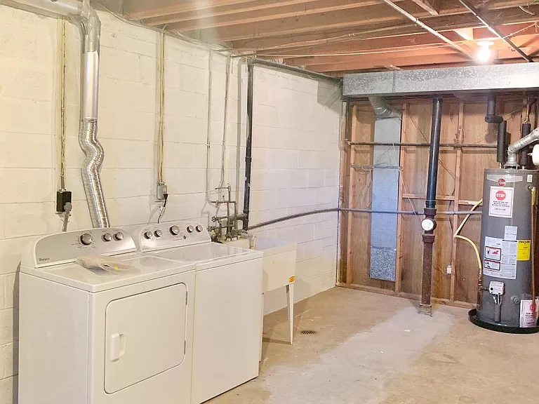 1557 Dunterry Pl — Photo 33