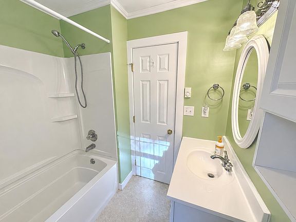 4th image of 23 Hamblen Way