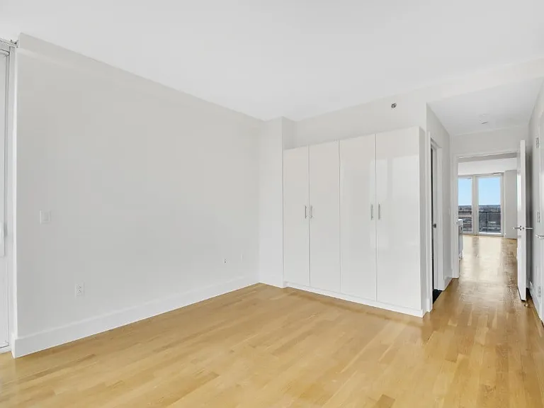 150 4th Ave #9E — Photo 7