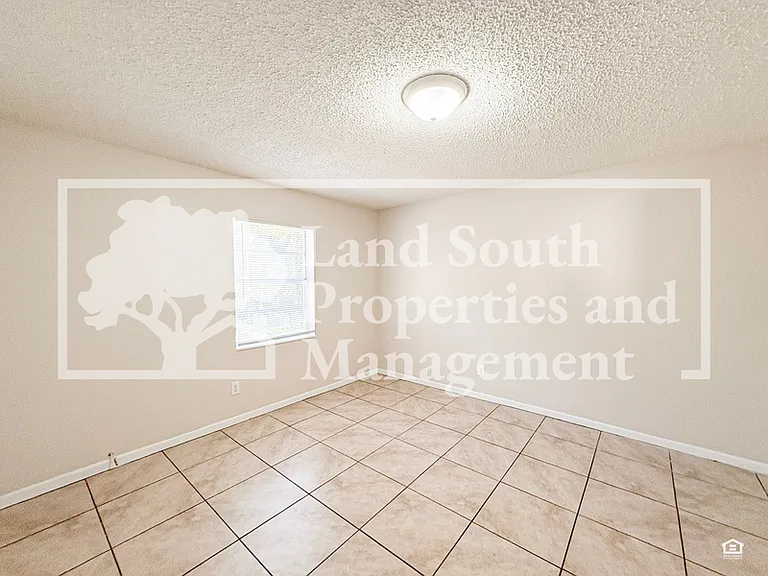 5866 Charlton Dr #5864 — Photo 6