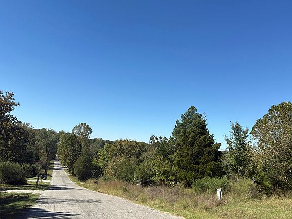 5th image of 2705 Hickory Bluff Rd