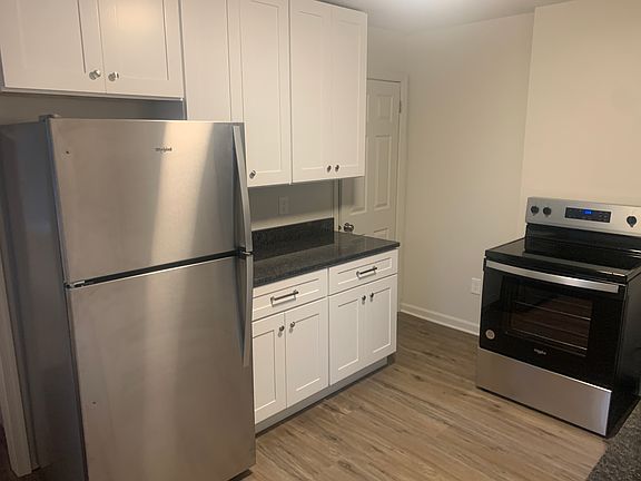 2nd image of 62 Wood St