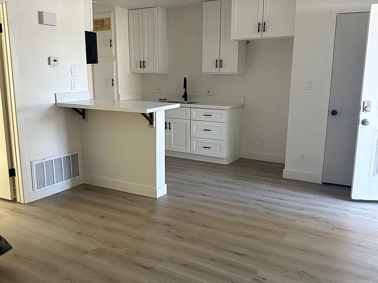 3700 White Ln #3 — Photo 2