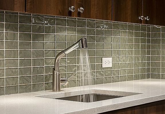 5th image of 303 10th Ave APT 12G