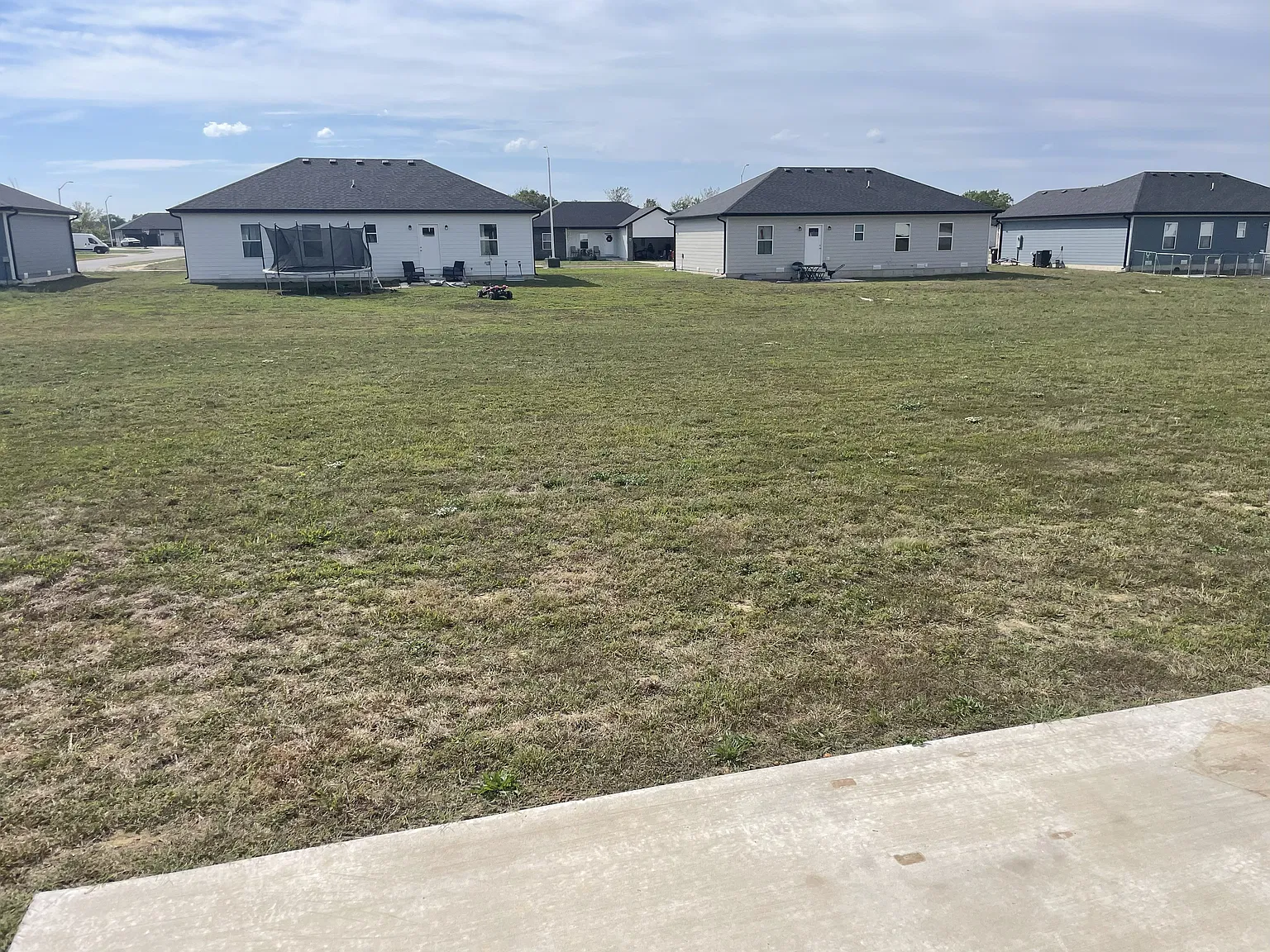 2 bed, 1250 sqft, $1,300 — Photo 4