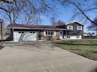 500 N 11th St, Canton, MO 63435