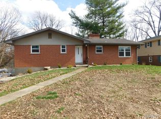 34 Lake Forest Dr, Belleville, IL 62220