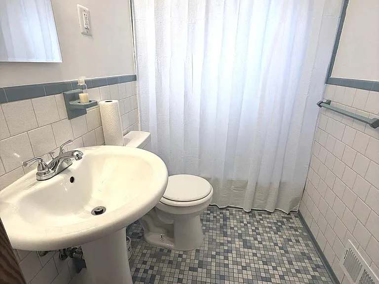 2800 Shirey Ave — Photo 15