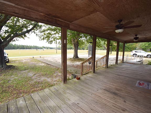 4th image of 24 Langley Cir
