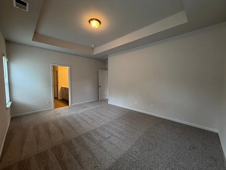 8 Cavalier Ct — Photo 17