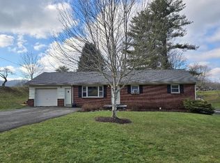 120 Brook Ln, Daniels, WV 25832
