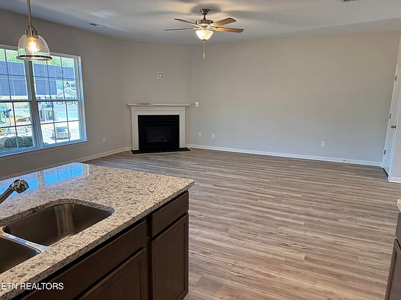 3rd image of 9009 Jonathan Creek Dr