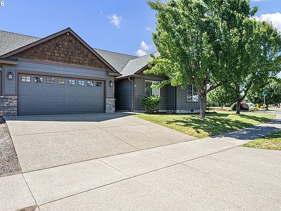 3rd image of 4964 Periwinkle Dr SE