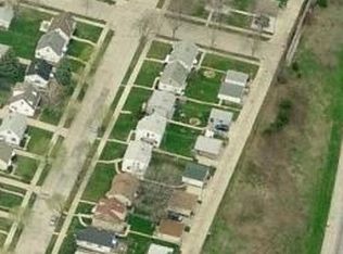 3750 S 5th St, Milwaukee, WI 53207