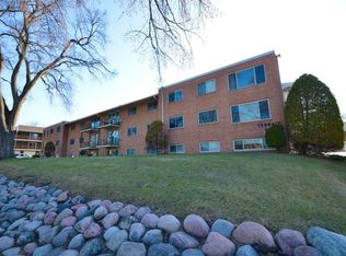 605 7th St S APT 19, Fargo, ND 58103