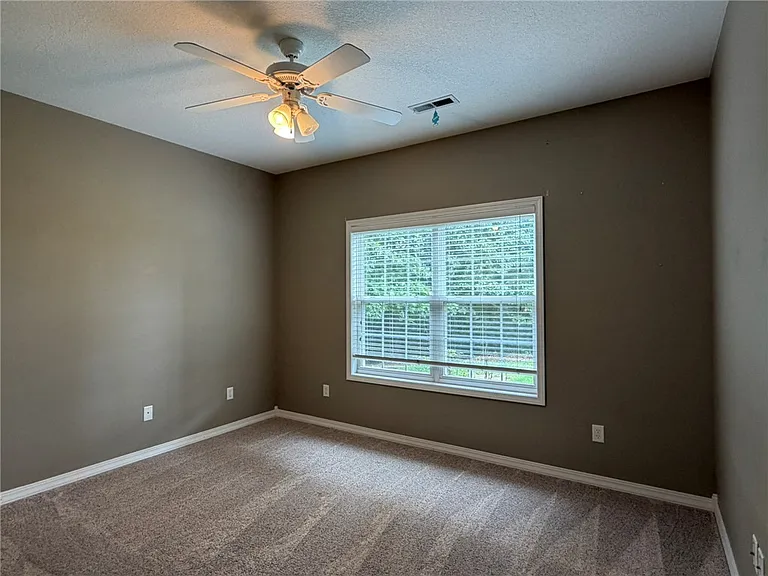 1 Elder Ln — Photo 27