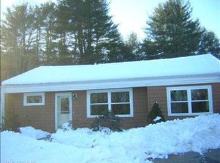 33 Lovely St, Canton, CT 06019