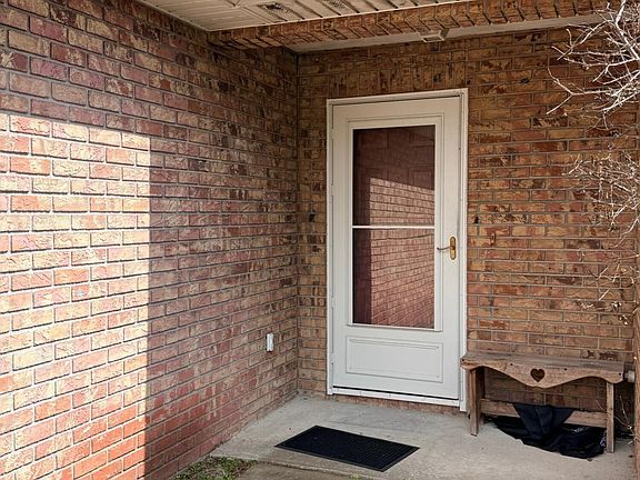 2nd image of 3780 Grove View Ln