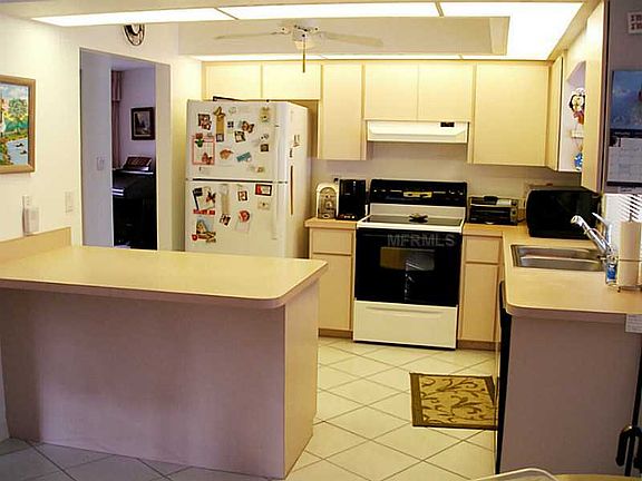 5th image of 2822 Rock Creek Dr