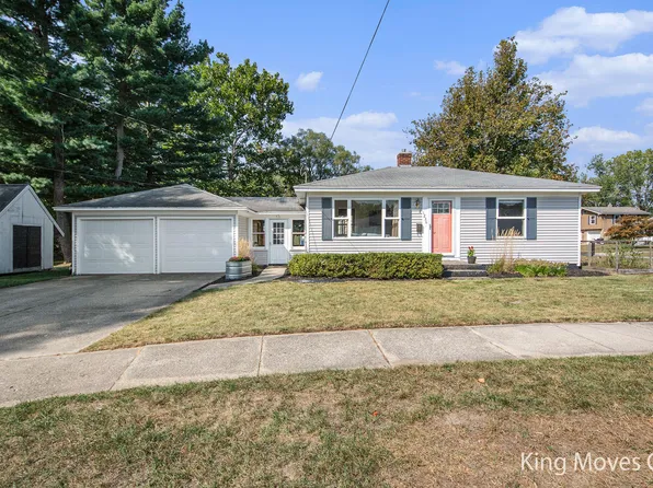 1236 S Dorroll St NE, Grand Rapids, MI 49505