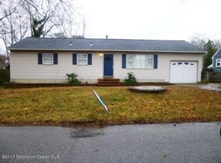 213 Pennant Ave, Beachwood, NJ 08722