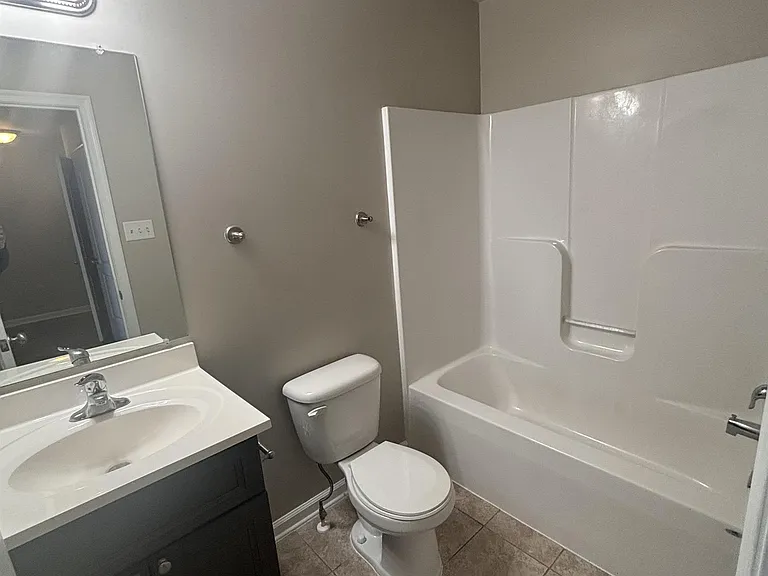 195 Continental Dr #1 — Photo 11