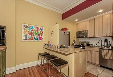 Sold by Avenue Sotheby's International Realty