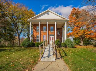 4135 Ridge Rd, Lockport, NY 14094