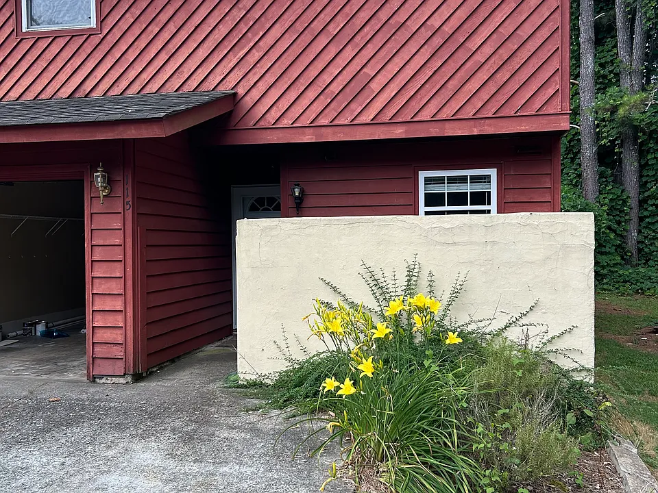 405 Brown Rd