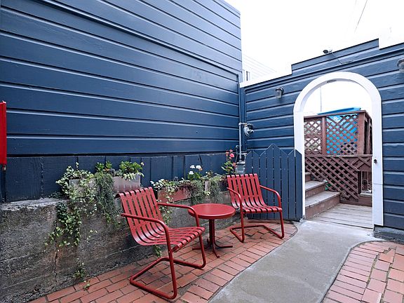 Side/entrance patio.