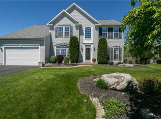 4687 Manor Hill Dr, Syracuse, NY 13215