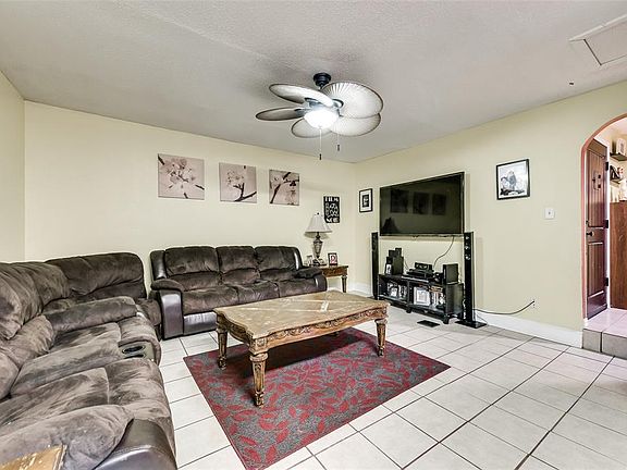 5th image of 1829 Sherwood Ln