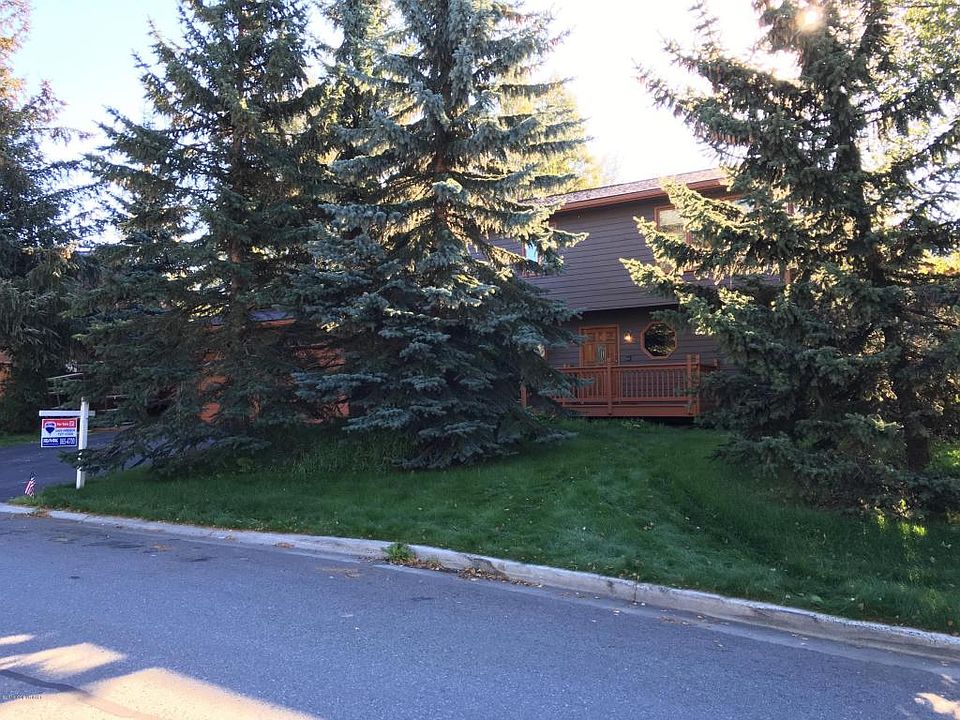 2nd image of 3035 Bettles Bay Loop