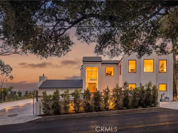3566 Beverly Gln, Sherman Oaks, CA 91423