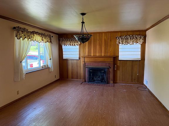 2nd image of 151 Edison Dr
