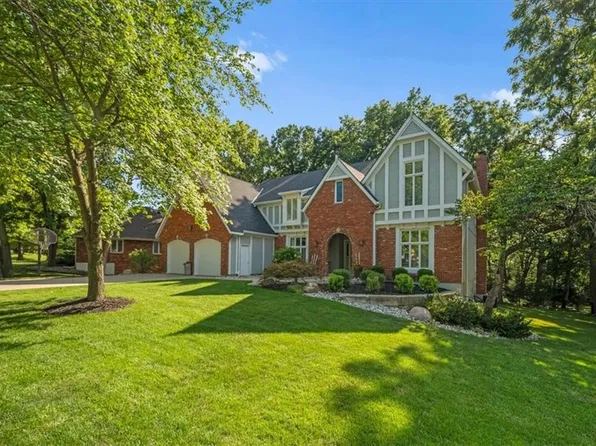 12016 Stearns St, Overland Park, KS 66213