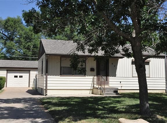 2nd image of 941 Vassar Dr