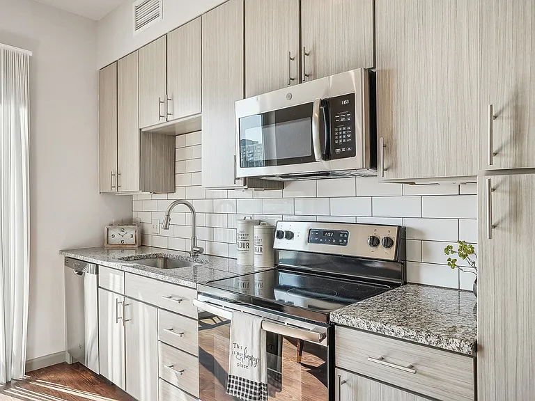 Civic Lofts — Photo 1