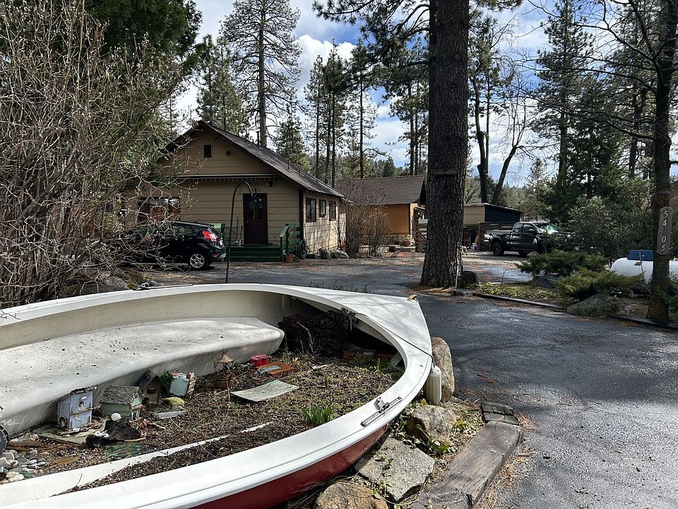 1st image of 54305 Pine Crest Ave