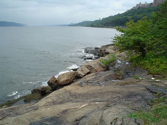 Rented by Corcoran | media 11