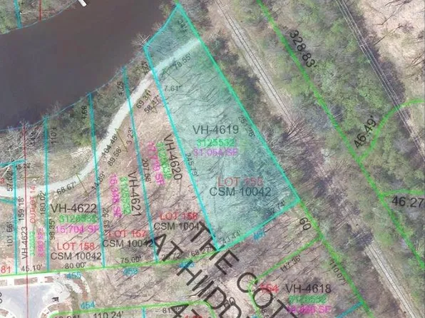 467 Hidden Creek Trl, Green Bay, WI 54303